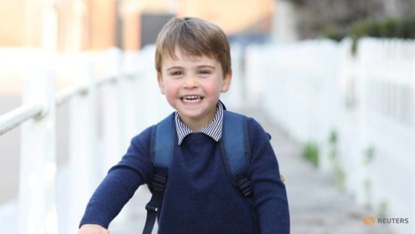 Prince William and Kate share new picture of son Louis for 3rd birthday Prince William and Kate share new picture of son Louis for 3rd birthday