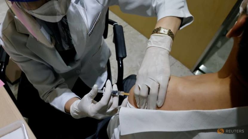 South Korean authorities stick to flu vaccine plan after deaths rise to 48 South Korean authorities stick to flu vaccine plan after deaths rise to 48