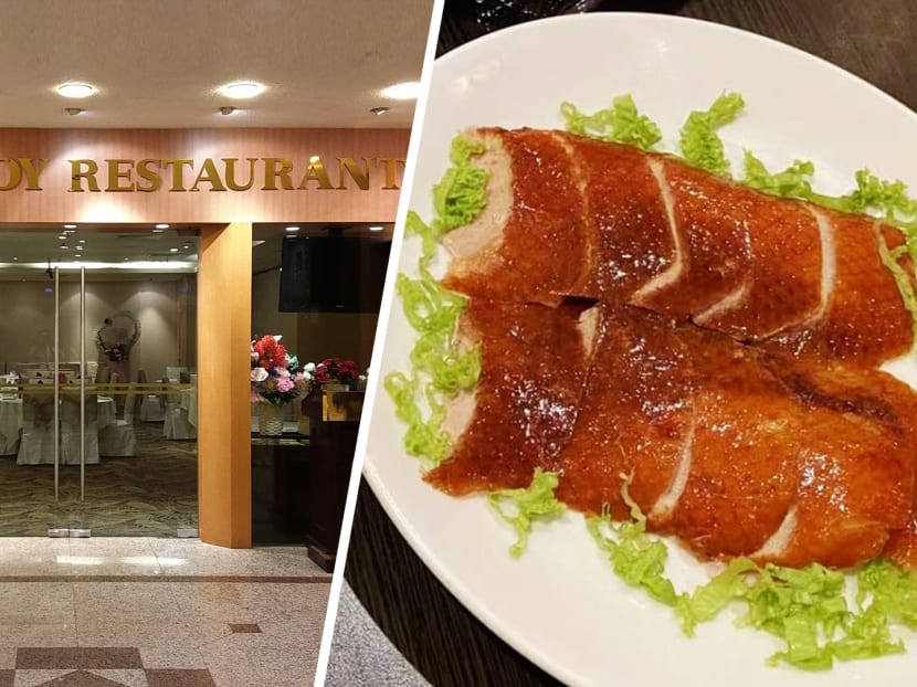 Despite $1Mil Loss Due To Pandemic, Restaurant Offers $39.80 Buffet With Peking Duck, Abalone