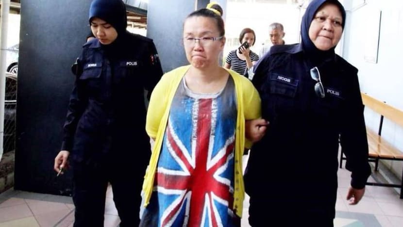 Suri rumah dipenjara kerana hina Nabi Muhammad Suri rumah dipenjara kerana hina Nabi Muhammad