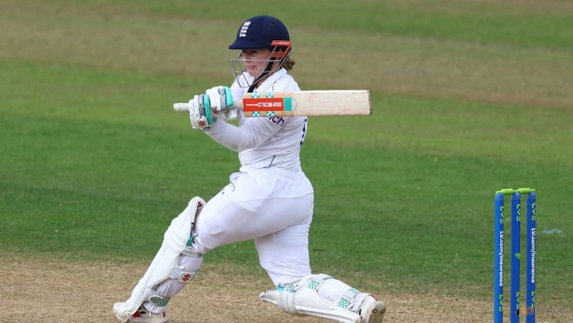 Australia inch towards Ashes test win with England 116-5 chasing 268