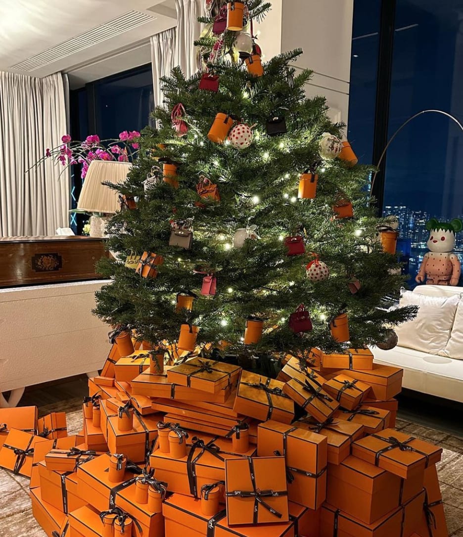 Ex TVB Host Priscilla Ku Shows Off Christmas Tree Surrounded By Hermès