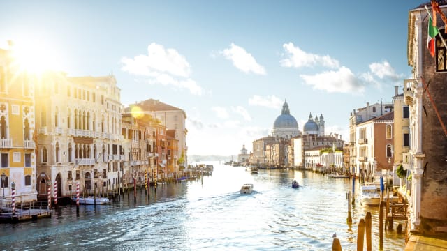 威尼斯拟推出实验计划 向一日游旅客征收入门费