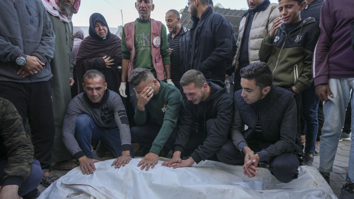 US making fresh efforts for Gaza ceasefire, White House aide says