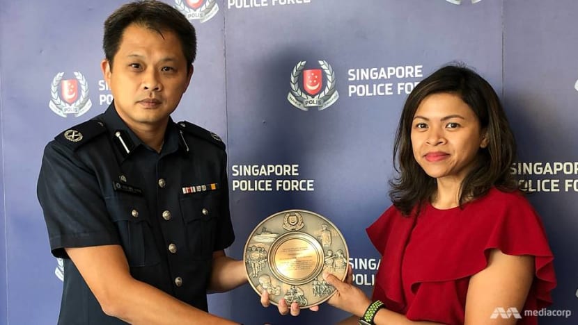 Indonesian woman honoured for helping to thwart cash theft on Jetstar flight Indonesian woman honoured for helping to thwart cash theft on Jetstar flight