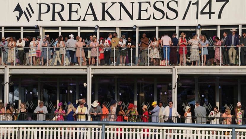 Horse racing-Early Voting overcomes scorching heat to win Preakness Horse racing-Early Voting overcomes scorching heat to win Preakness