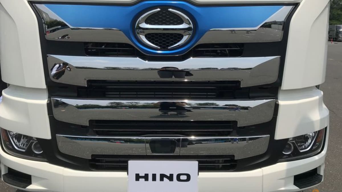 Unit Toyota Hino mengharapkan laba operasional pada FY23 meskipun ada skandal data mesin