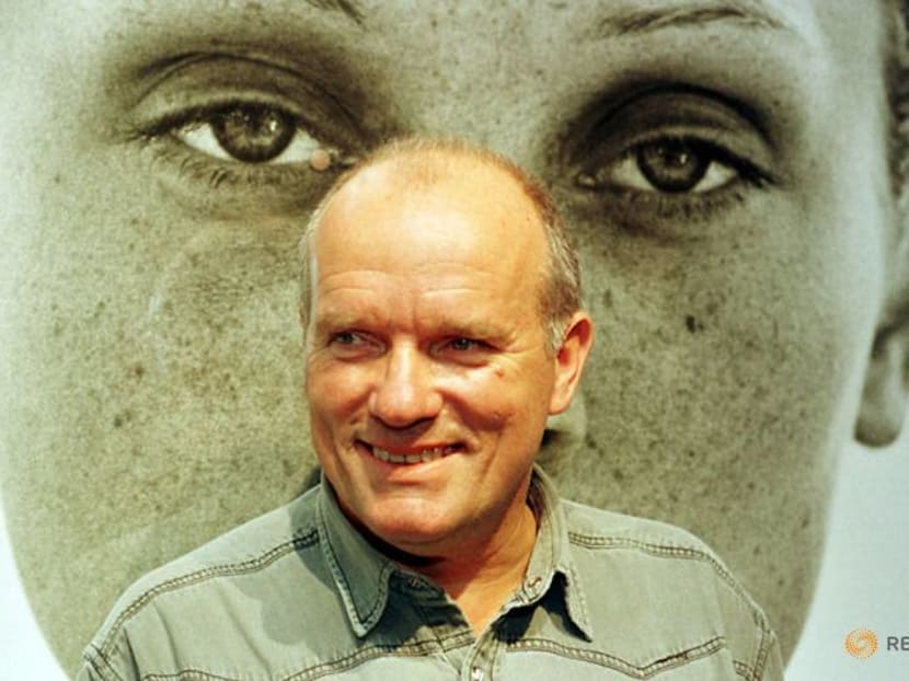Supermodel fashion photographer Peter Lindbergh dies at 74 Supermodel fashion photographer Peter Lindbergh dies at 74