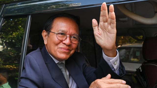 柬埔寨反对派领袖叛国罪成立 判处软禁27年