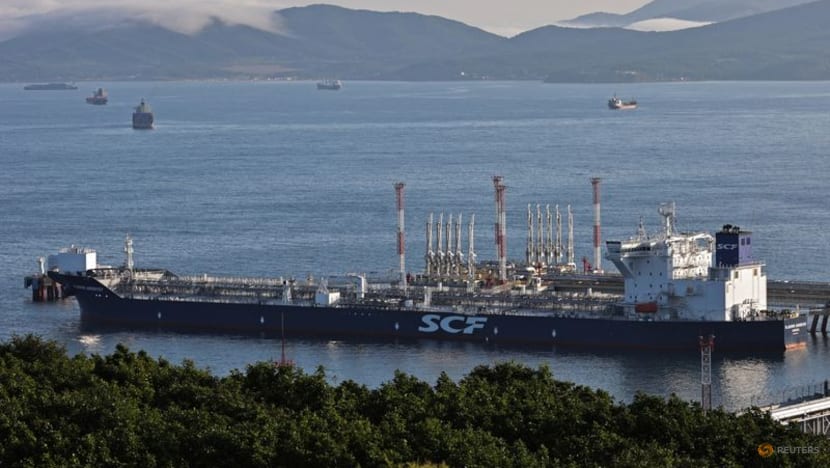 Oil rises 1% on China demand hopes and supply concerns Oil rises 1% on China demand hopes and supply concerns