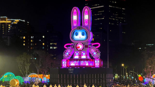 最大规模台湾灯会登场　台北夜空璀璨夺目