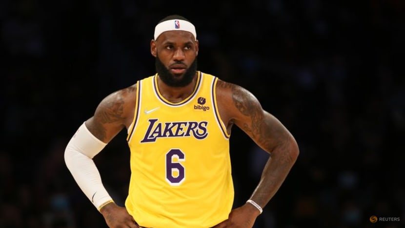 NBA-Playing low minutes isn't good for me, says Lakers' James NBA-Playing low minutes isn't good for me, says Lakers' James