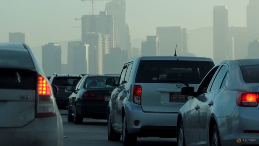 Automakers back US restoring California emissions authority Automakers back US restoring California emissions authority