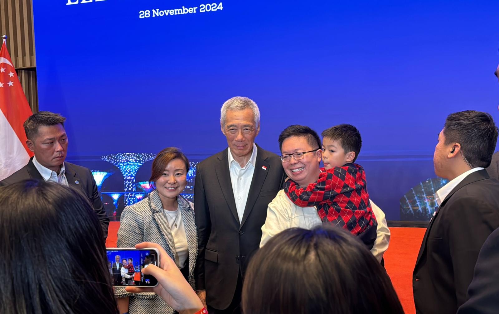 lee_hsien_loong_shanghai_overseas_singaporeans_reception_1.jpg