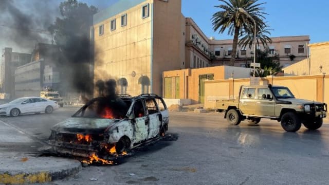 利比亚两敌对政府支持者爆发冲突 导致至少23人丧命