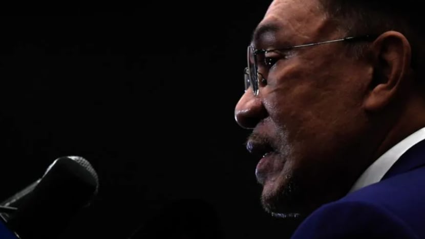 Anwar cabar tindakan PM Muhyiddin nasihat Agong gantung parlimen
