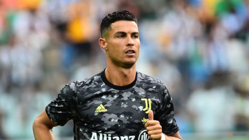 Soccer - Ronaldo's return to United sparks hopes of reviving glory days Soccer - Ronaldo's return to United sparks hopes of reviving glory days