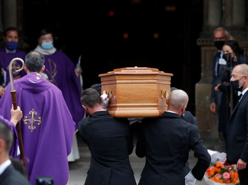 Family, stars including Alain Delon bid farewell to iconic French actor Belmondo Family, stars including Alain Delon bid farewell to iconic French actor Belmondo