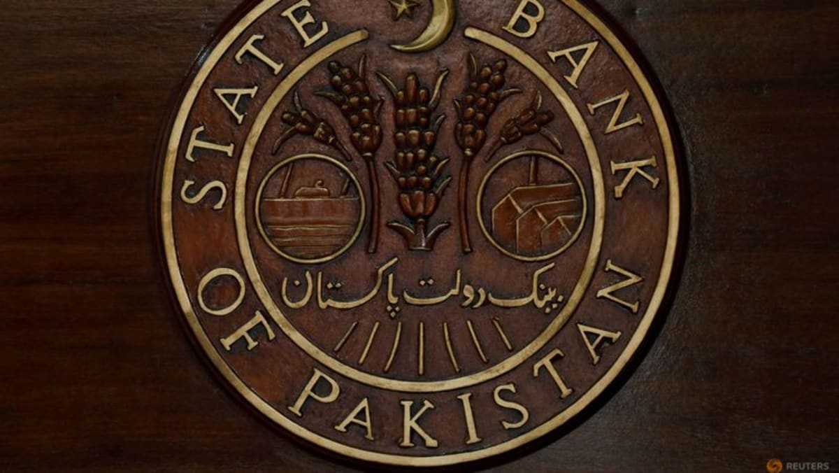 Bank sentral Pakistan menaikkan suku bunga kebijakan sebesar 300 bps menjadi 20%