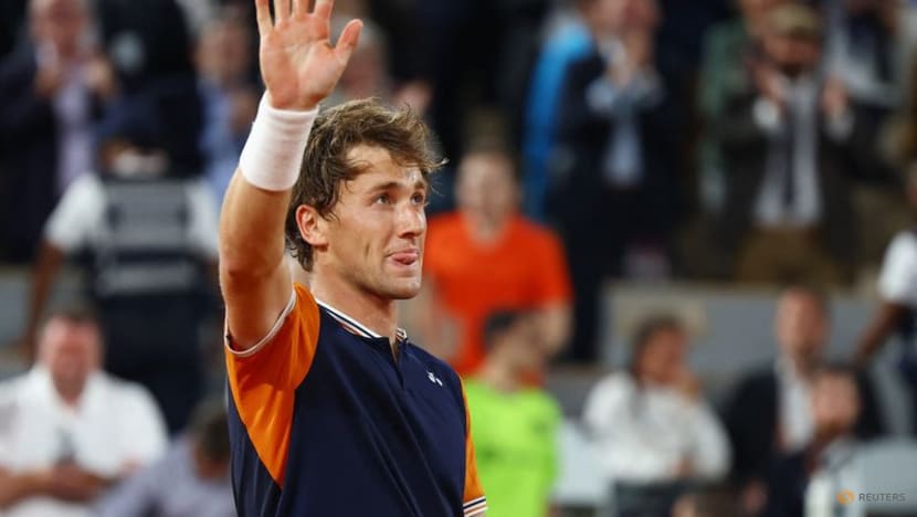 Norway's Ruud battles past Rune again to book French Open last four spot
