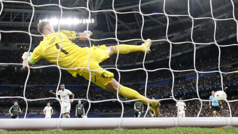 Soccer-Asensio shines as Real thump Celtic to top group