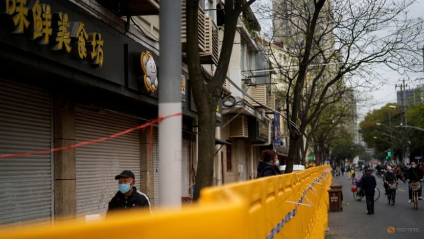 Shanghai residents rush to stock up as second stage of COVID-19 lockdown looms 