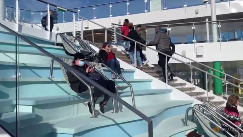 Italy lets passengers off cruise ship after Wuhan virus scare Italy lets passengers off cruise ship after Wuhan virus scare
