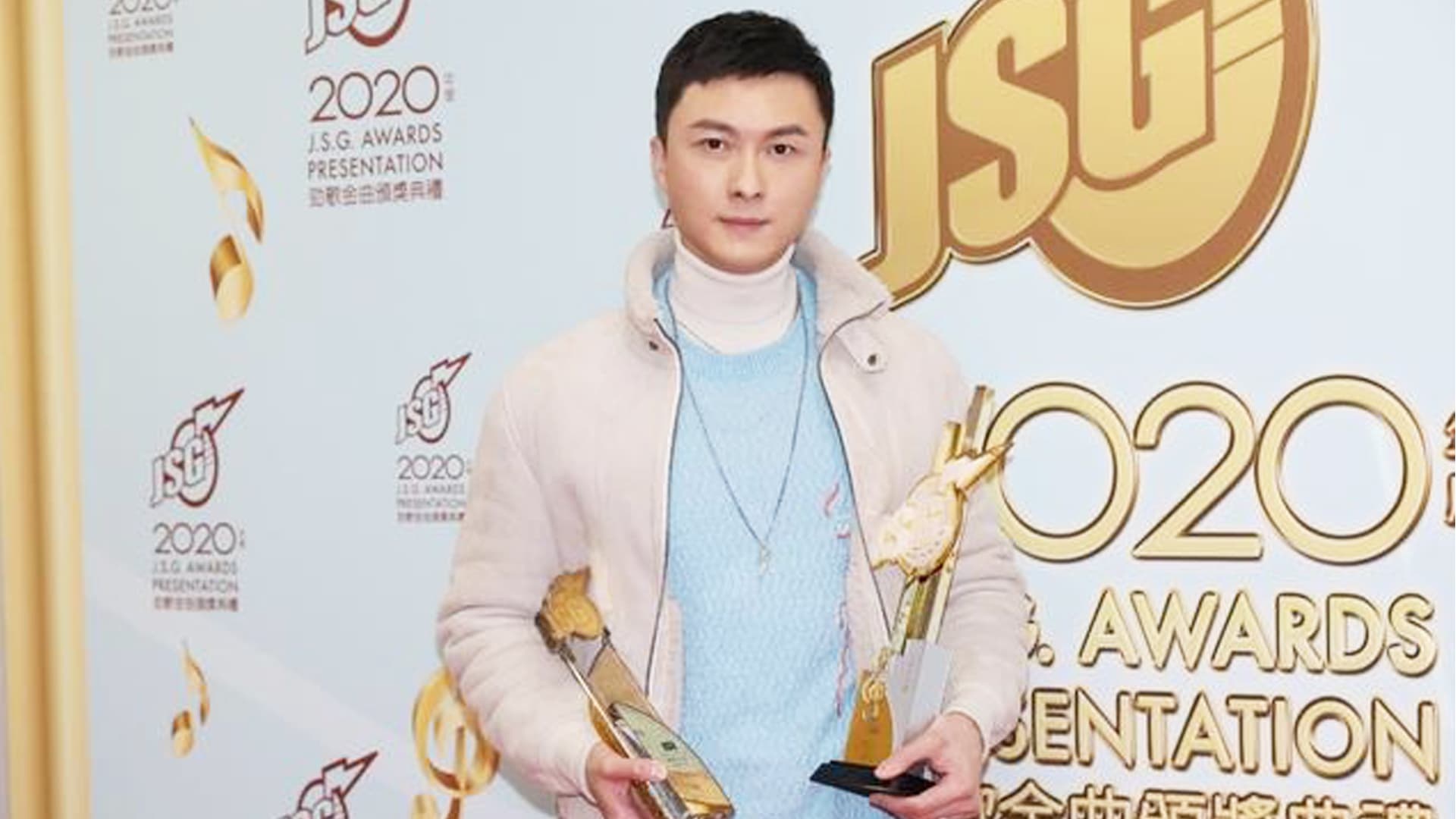 Vincent Wong Wins 2 Music Awards, But Doesn’t Thank Wife Yoyo Chen In His Speech This Time Vincent Wong Wins 2 Music Awards, But Doesn’t Thank Wife Yoyo Chen In His Speech This Time