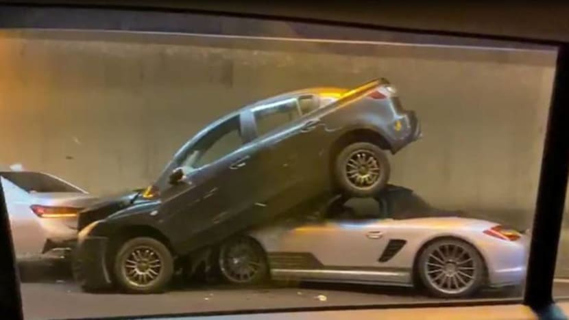2 people taken to hospital after CTE accident involving 5 cars 2 people taken to hospital after CTE accident involving 5 cars