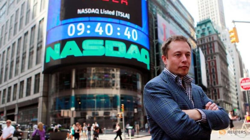 Tesla 2020 deliveries beat estimates, but fall just short of Musk's target Tesla 2020 deliveries beat estimates, but fall just short of Musk's target