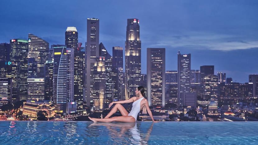 A refuge amid the clouds, a luxurious sanctuary in the very heart of the city A refuge amid the clouds, a luxurious sanctuary in the very heart of the city