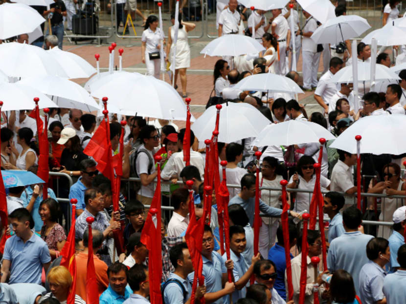 People's Action Party and Workers' Party supporters on Nomination Day (Sept 1, 2015). Photo: Raj Nadarajan