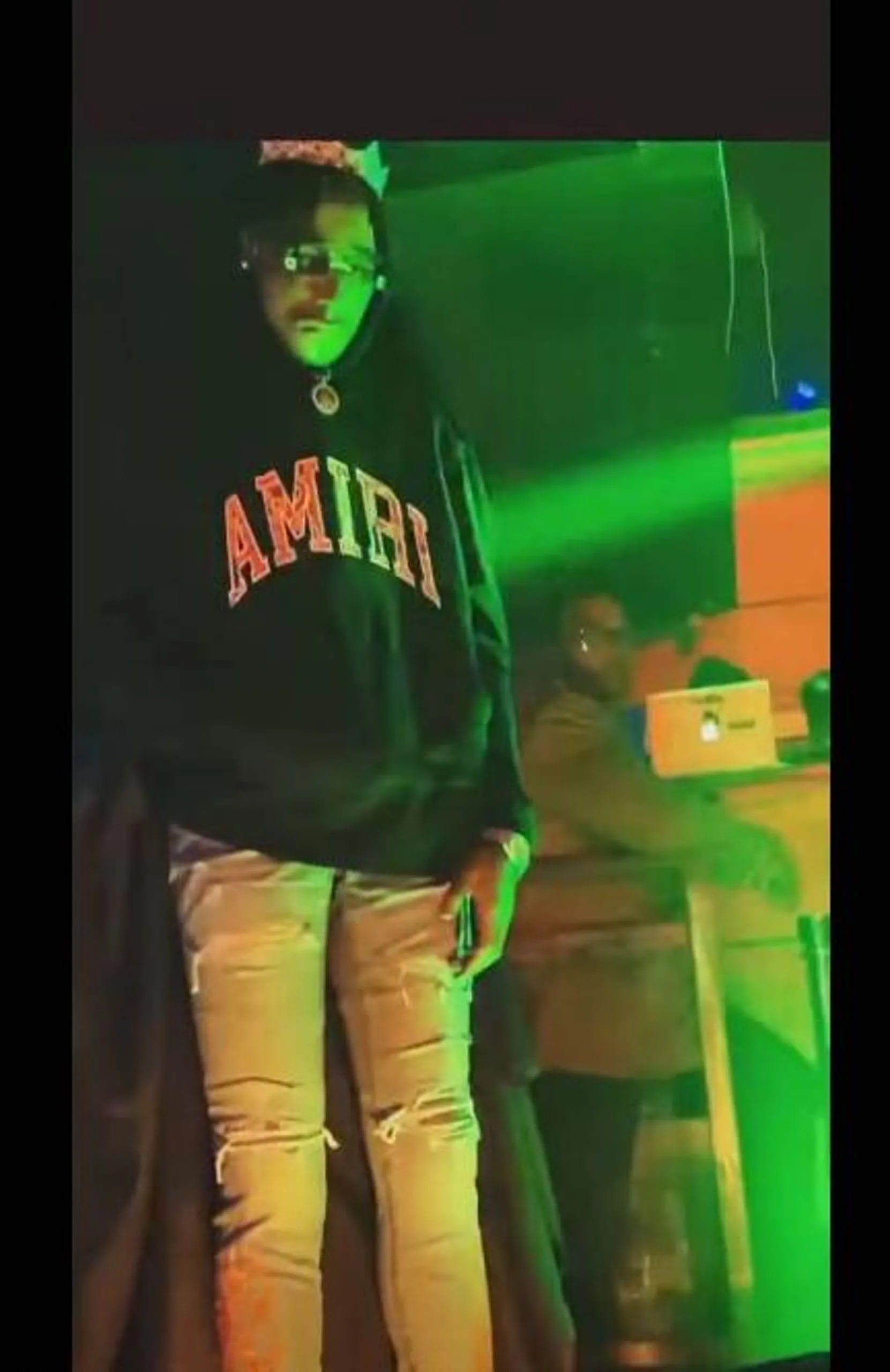饶舌歌手被枪杀1个月遗体完好无缺惊现追悼派对- 8world Entertainment Lifestyle