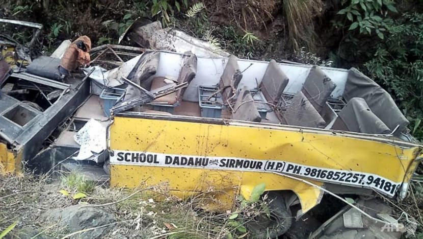 6 schoolchildren, driver killed in India bus crash 6 schoolchildren, driver killed in India bus crash