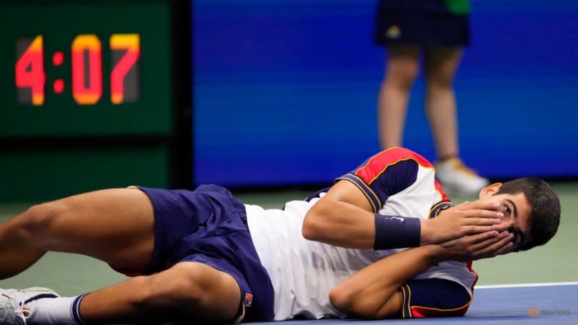 Tennis:Alcaraz upsets Tsitsipas to reach US Open fourth round Tennis:Alcaraz upsets Tsitsipas to reach US Open fourth round