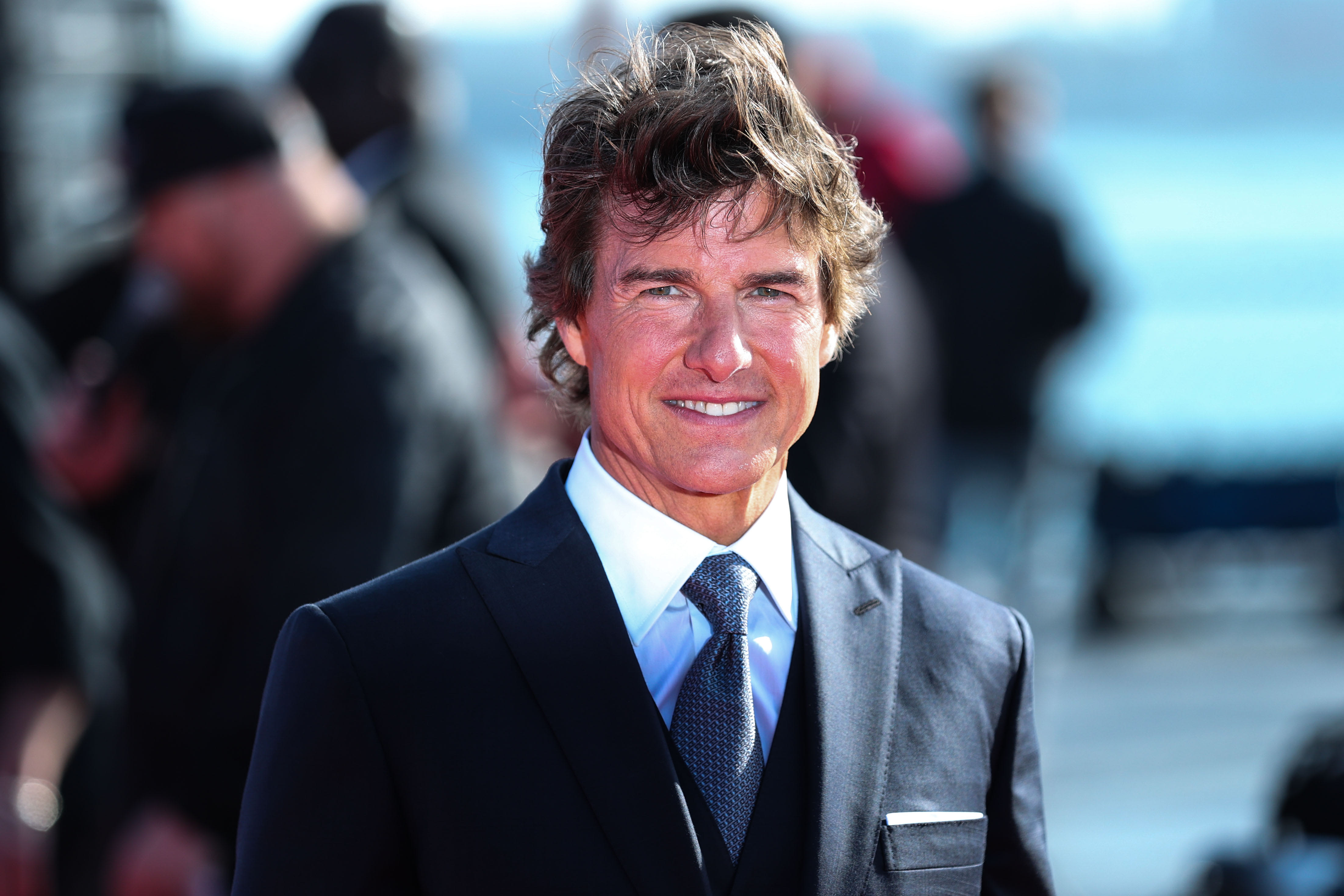 Tom Cruise "Really Rallied Hard" For Val Kilmer To Appear In Top Gun: Maverick's "Special" Scene Tom Cruise "Really Rallied Hard" For Val Kilmer To Appear In Top Gun: Maverick's "Special" Scene