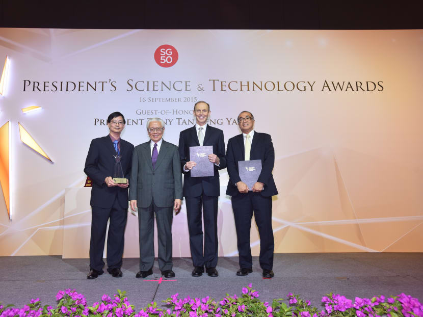 PSA winners (left to right):  Prof Patrick Tan, (Duke-NUS & GIS, A*STAR); President Tony Tan Keng Yam, Prof Steven Rozen (Duke-NUS), Prof Teh Bin Tean (National Cancer Centre Singapore) Photo: A*STAR