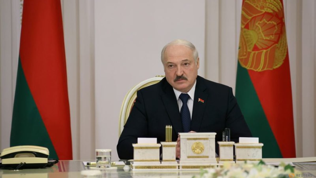 Merkel Jerman mendesak Lukashenko untuk menerima bantuan PBB dan Uni Eropa untuk para migran