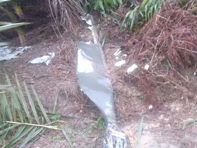 A helicopter crash in Semenyih left three dead and three missing. Search for survivors are ongoing. Photo: The Malaysian Insider reader