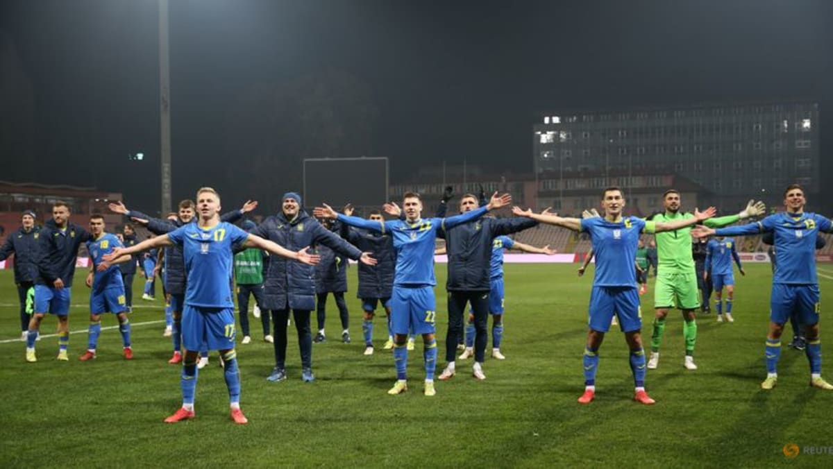 Ukraina merebut tempat playoff dengan kemenangan 2-0 atas Bosnia