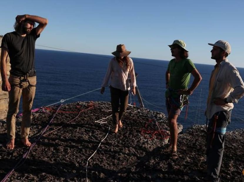 Australians head to sea cliffs for adrenalin-pumping sport Australians head to sea cliffs for adrenalin-pumping sport