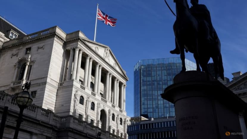 Analysis-New COVID scare sparks rate rethink in markets Analysis-New COVID scare sparks rate rethink in markets