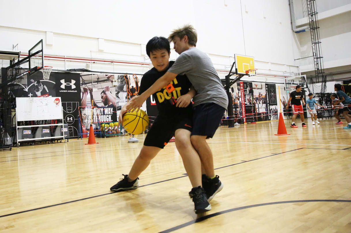 The Ministry of Health said that there has been "no compelling evidence" to show that transient contact while playing sports leads to coronavirus infections. The Ministry of Health said that there has been "no compelling evidence" to show that transient contact while playing sports leads to coronavirus infections.