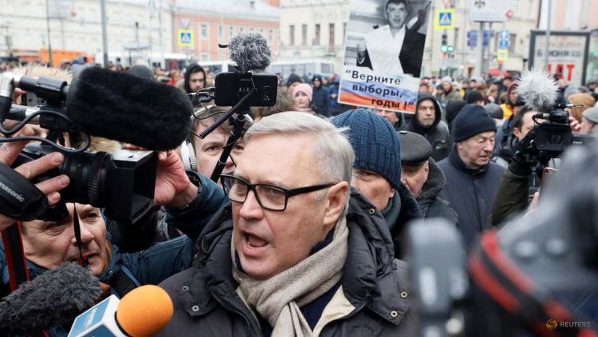 Russia labels ex-PM Kasyanov 'foreign agent' - TODAY