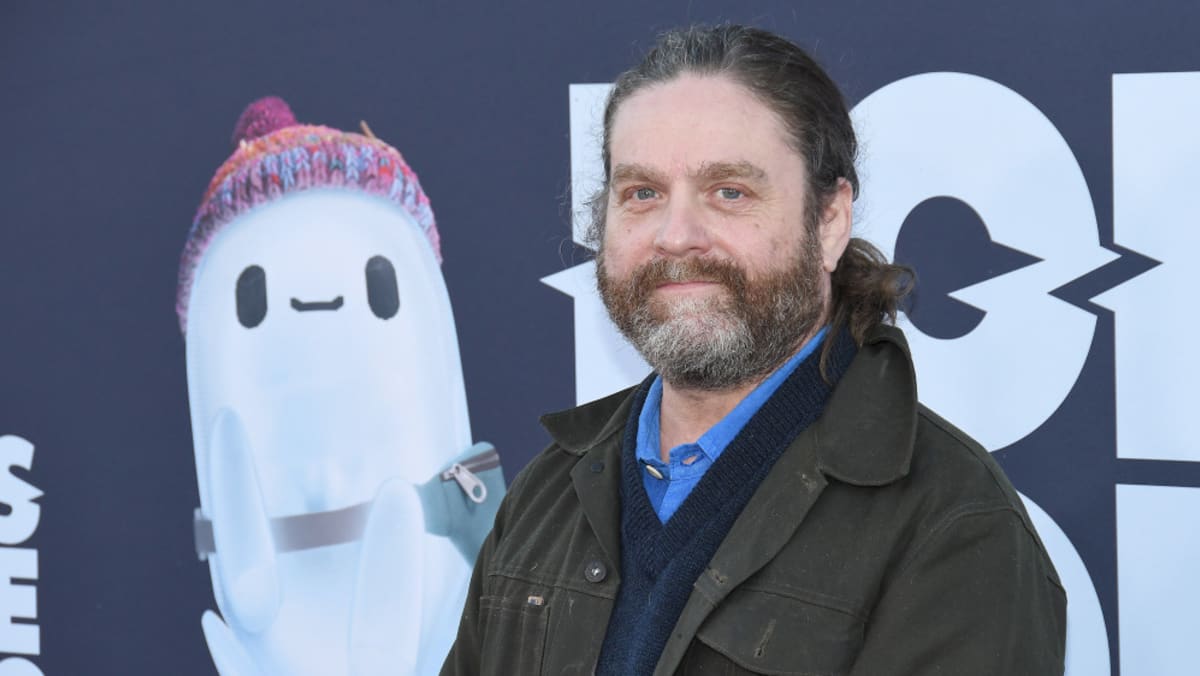 Zach Galifianakis Says His Kids Don’t Know He’s An Actor “They Think I
