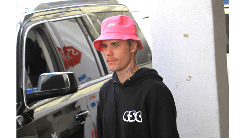 Justin Bieber Slams Fans For Loitering At His Home: 'It's Inappropriate And Disrespectful'