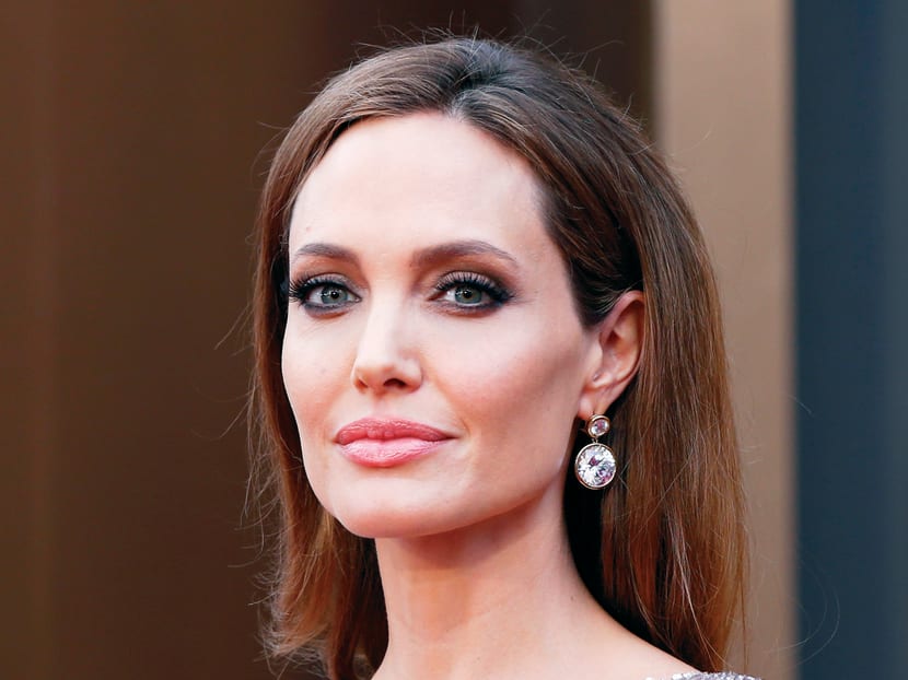 How to be a true class act like Ms Angelina Jolie-Pitt