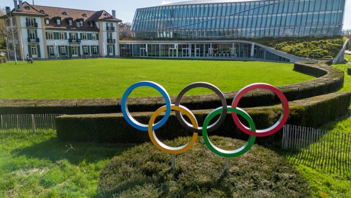Chinese premier urges IOC to oppose politicisation of sports