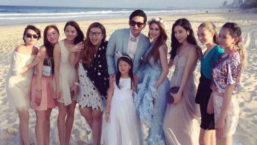 Hannah Quinlivan s grandfather is delighted to meet Jay Chou 8days