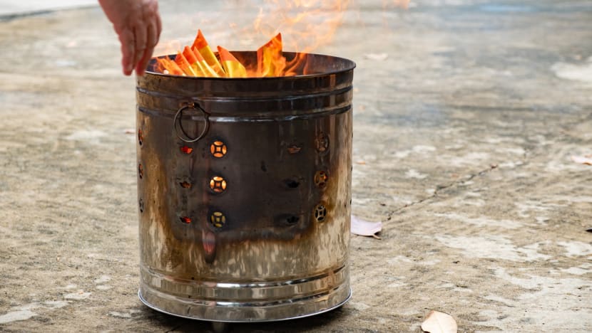 Fewer complaints about joss paper burning during this year’s lunar seventh month Fewer complaints about joss paper burning during this year’s lunar seventh month